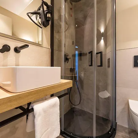 Italianflat - Verona's River, Free Parking For Car & Bike, Nature, Relax Guest house *