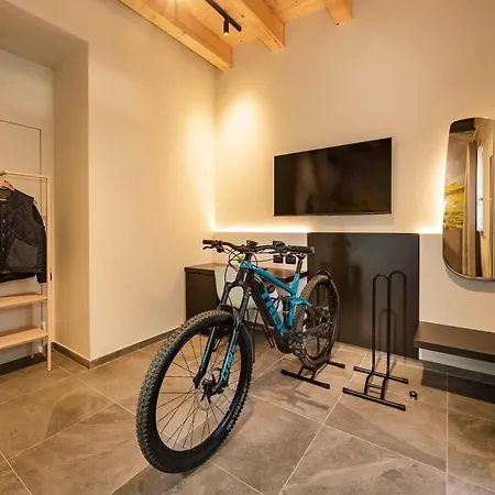 Guest house Italianflat - Verona's River, Free Parking For Car & Bike, Nature, Relax Verona