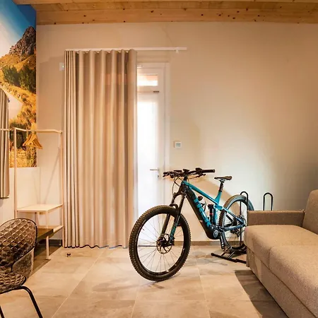 Guest house Italianflat - Verona's River, Free Parking For Car & Bike, Nature, Relax *