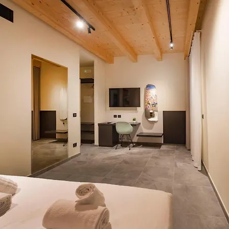 Italianflat - Verona's River, Free Parking For Car & Bike, Nature, Relax Verona