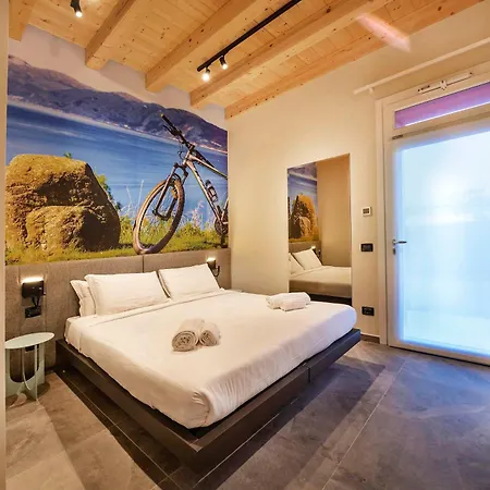 Italianflat - Verona's River, Free Parking For Car & Bike, Nature, Relax *