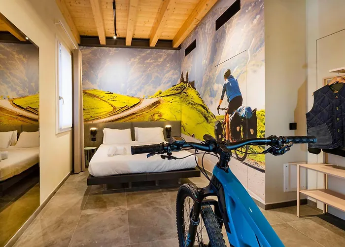 Italianflat - Verona's River, Free Parking For Car & Bike, Nature, Relax בית הארחה