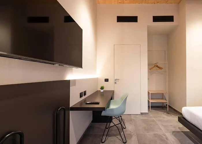 בית הארחה Italianflat - Verona's River, Free Parking For Car & Bike, Nature, Relax 3*