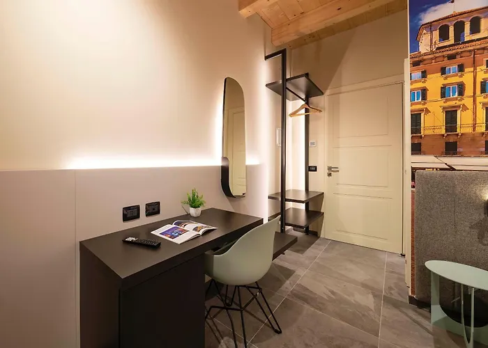 Italianflat - Verona's River, Free Parking For Car & Bike, Nature, Relax בית הארחה ורונה