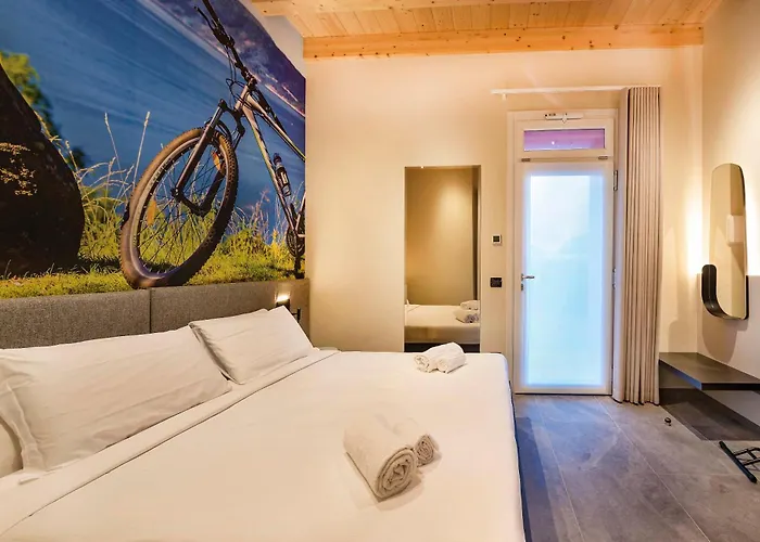 Italianflat - Verona's River, Free Parking For Car & Bike, Nature, Relax בית הארחה