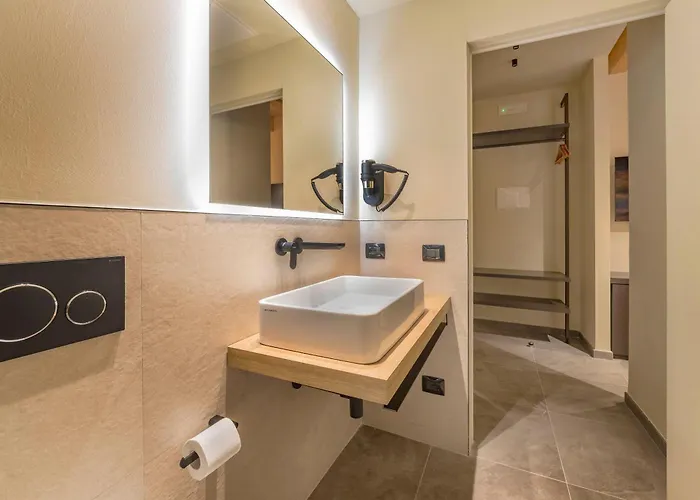 Italianflat - Verona's River, Free Parking For Car & Bike, Nature, Relax בית הארחה 3*