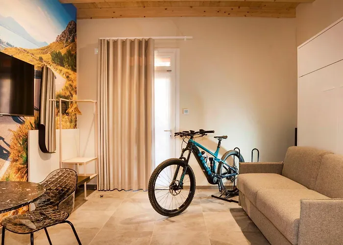 בית הארחה Italianflat - Verona's River, Free Parking For Car & Bike, Nature, Relax 3*