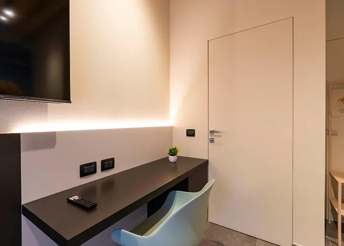 בית הארחה Italianflat - Verona's River, Free Parking For Car & Bike, Nature, Relax 3*