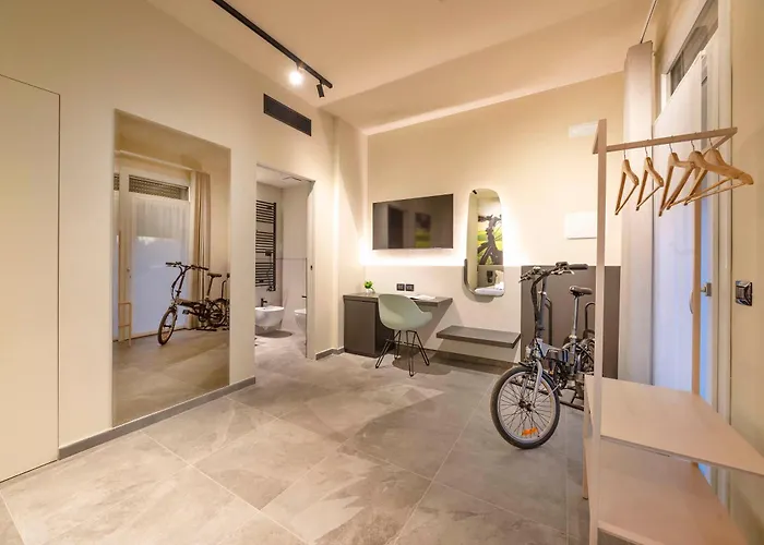 בית הארחה Italianflat - Verona's River, Free Parking For Car & Bike, Nature, Relax 3*