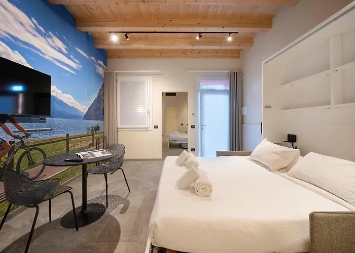 Italianflat - Verona's River, Free Parking For Car & Bike, Nature, Relax 3*