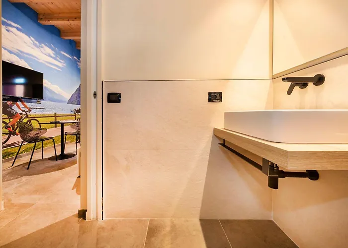 Italianflat - Verona's River, Free Parking For Car & Bike, Nature, Relax 3* ורונה